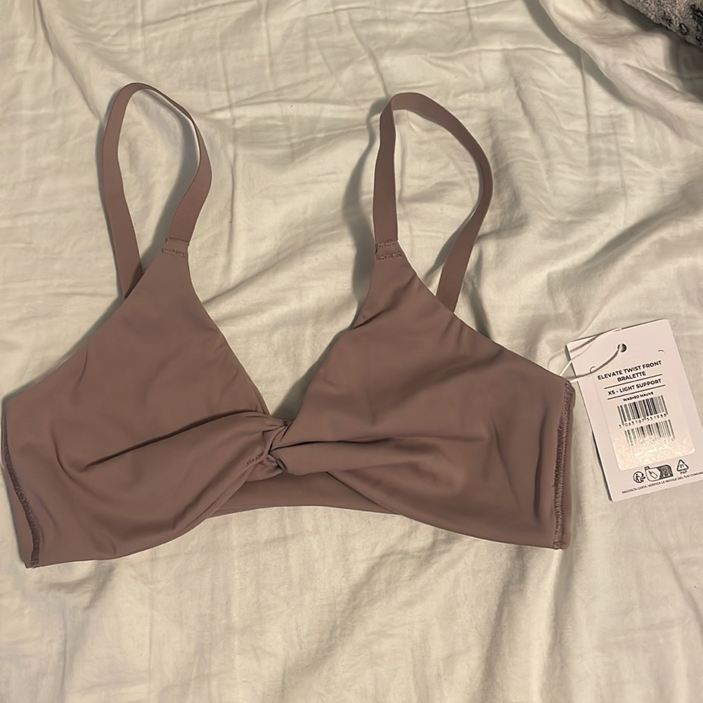 Gymshark Elevate Twist Bra